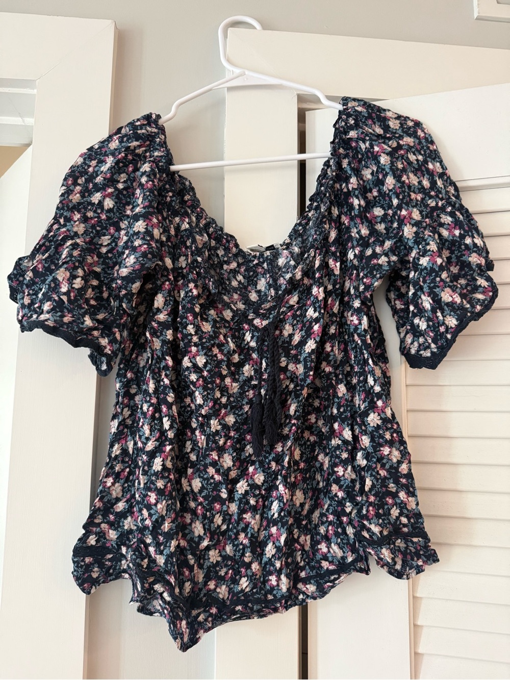 American Eagle XL Navy Floral Off the Shoulder - Navy with Pink & Cream Flowers